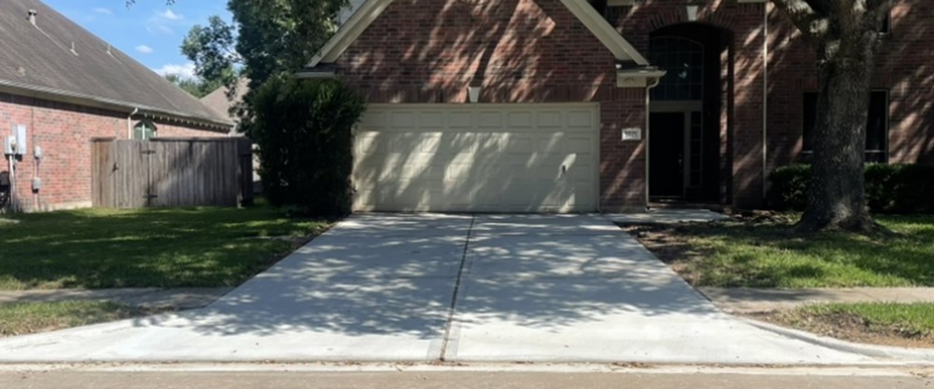 Why Concrete Driveway Repair In Friendswood, TX Is A Must For Flawless Real Estate Photography