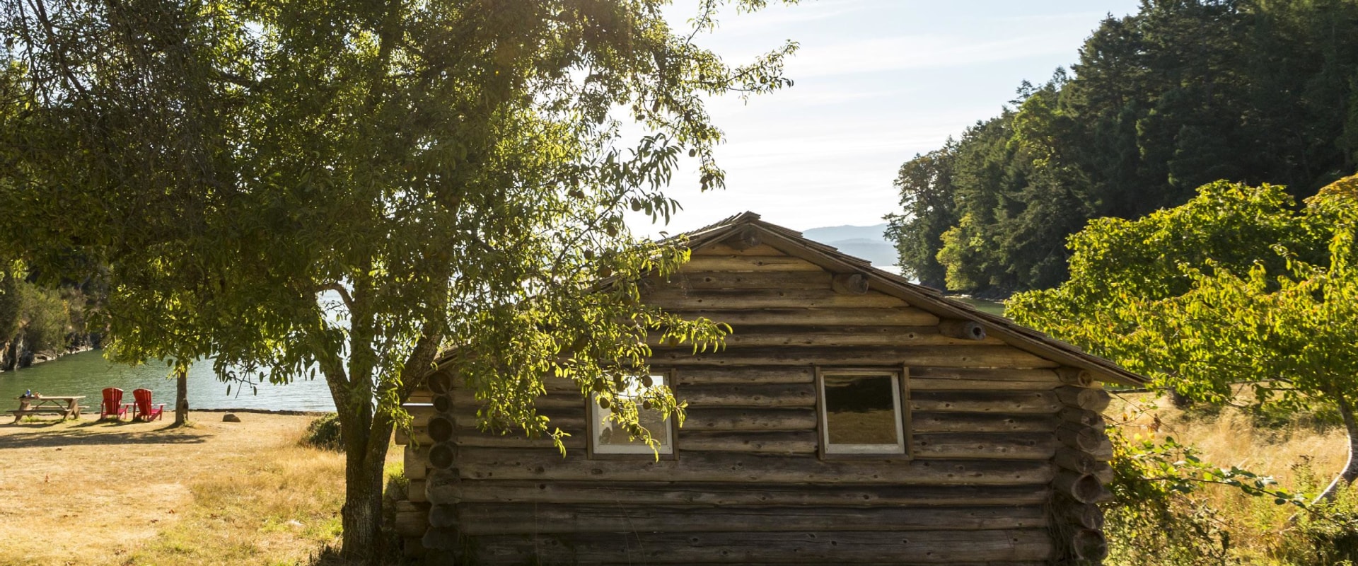 The Unseen Influencer: How Cabin Rentals Guide Real Estate Photography Trends In Haida Gwaii