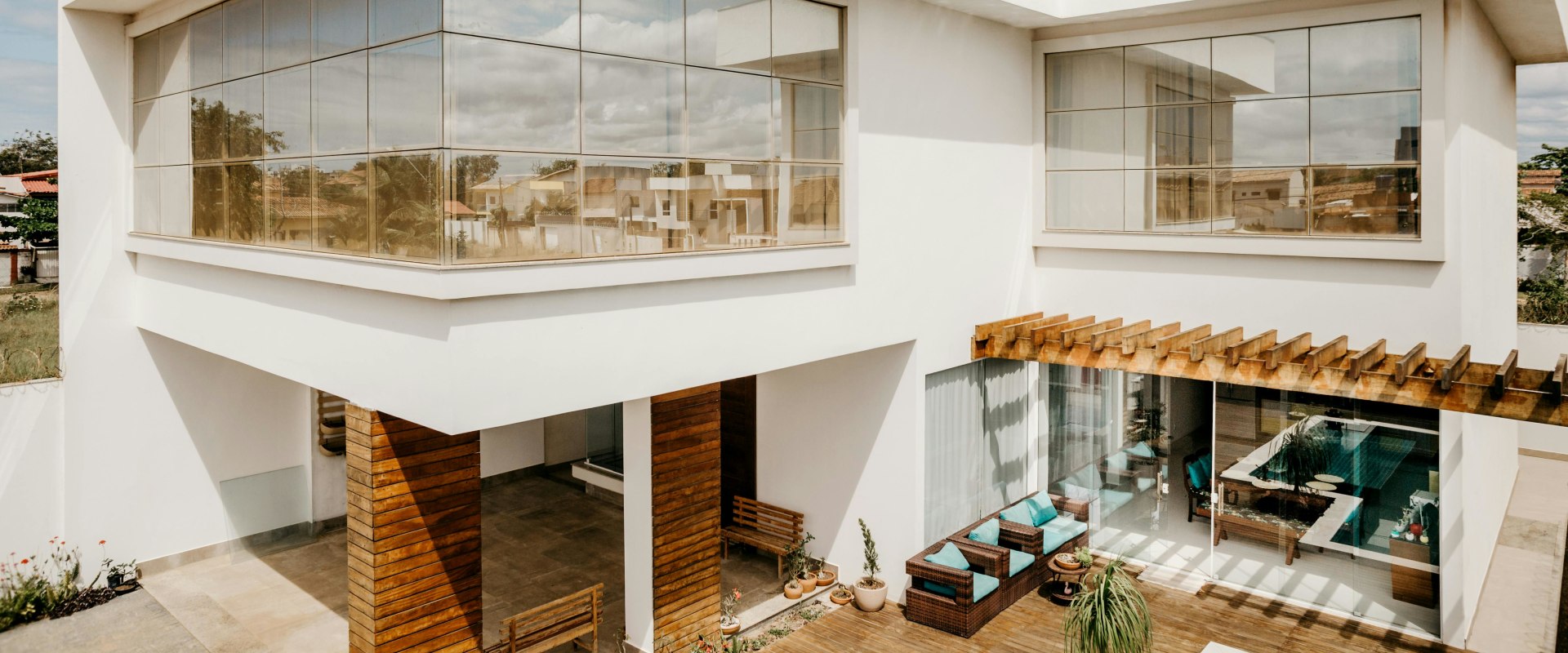 Boost Home Appeal with Real Estate Photography & Cash Offers