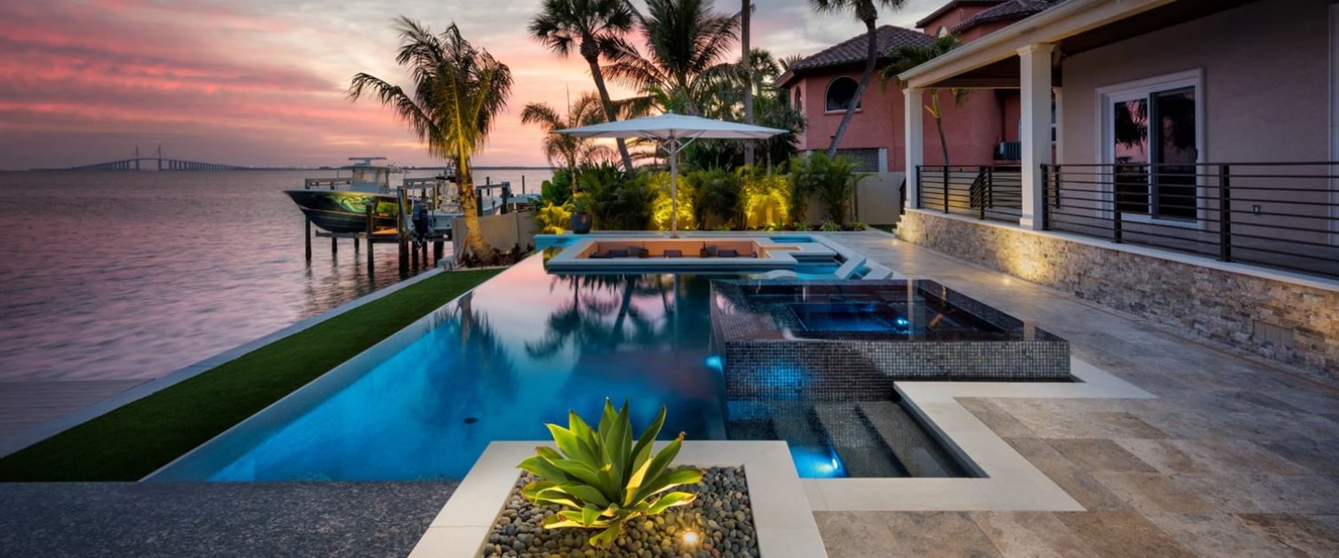 Make Every Shot Shine: Pool Cleaning Pros Are The Key To Great Arizona Real Estate Photography