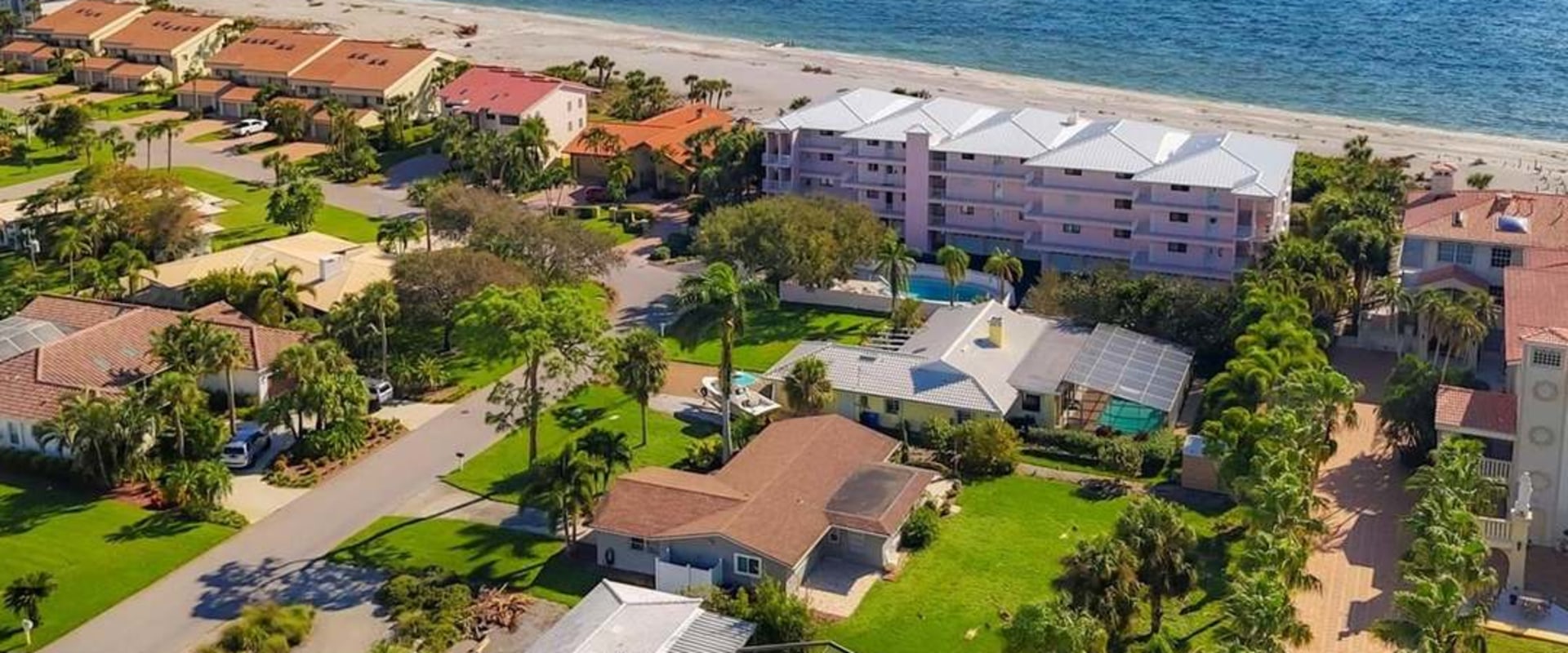 The Impact Of Real Estate Photography On Venice, FL Beach Apartments