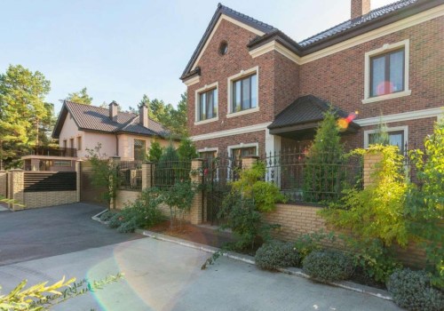 Vancouver Roof Repairs: Preparing Your Home For Stunning Real Estate Photos